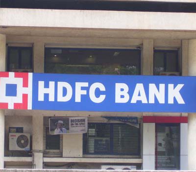 HDFC Bank net up 21%, least in a decade